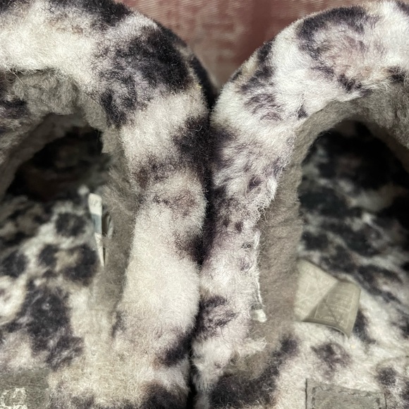 UGG fluffy platform slippers - Picture 6 of 11